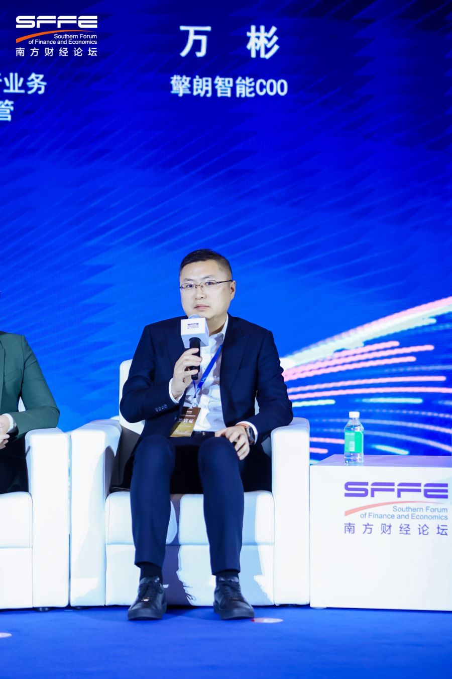 擎朗智能COO万彬：中国机器人出海要“因地制宜”